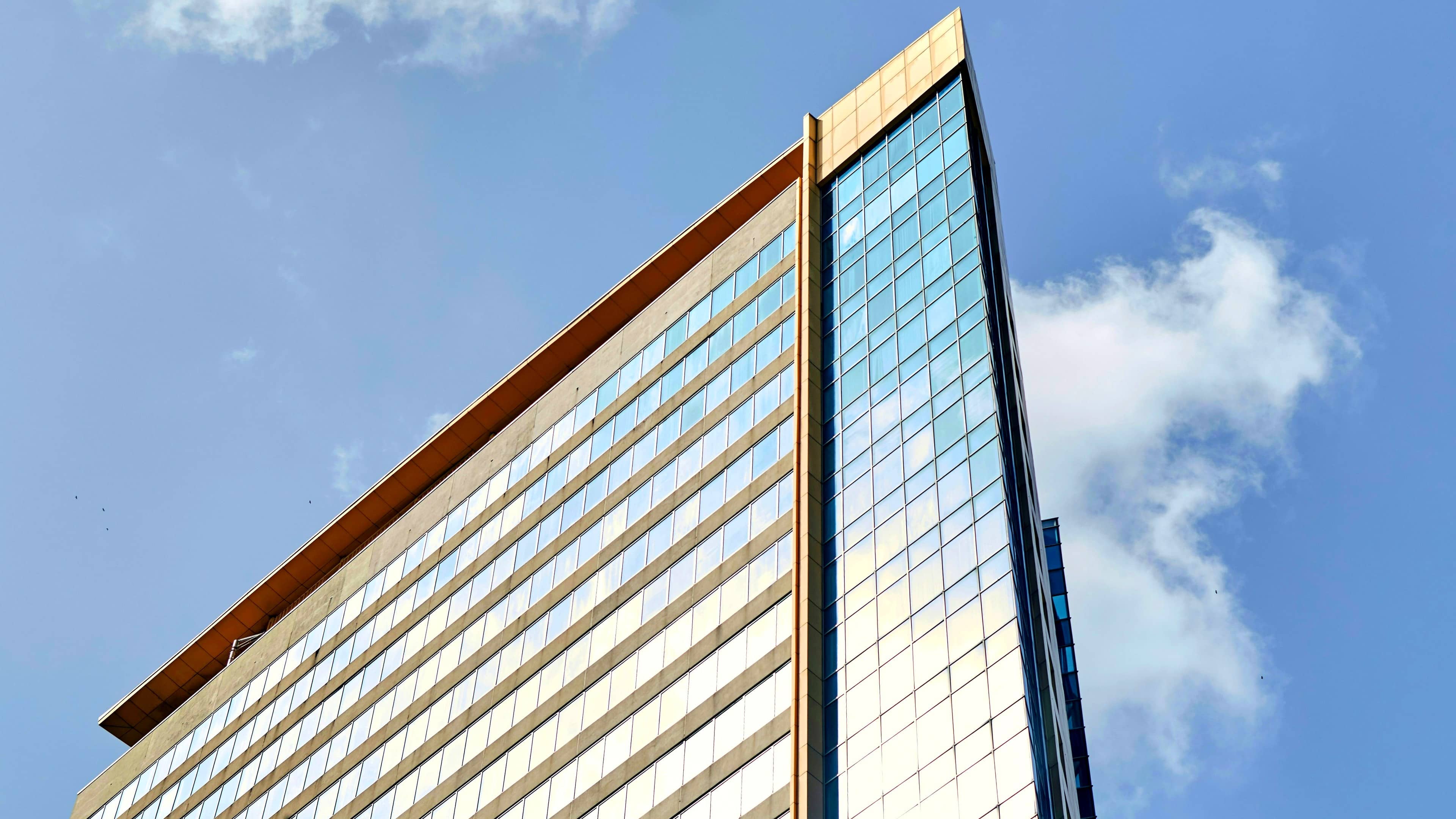 B2B SEO frameworks and digital strategy for mid-market and enterprise corporate clients